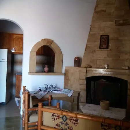 Papadiokampos Maissonete Ρούσσα Λίμνη