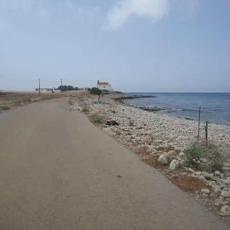 Papadiokampos Maissonete Ρούσσα Λίμνη