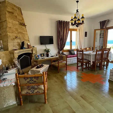 Papadiokampos Maissonete Villa *