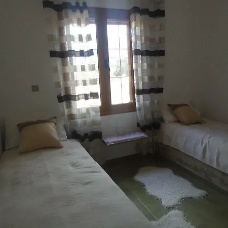 Papadiokampos Maissonete Villa *