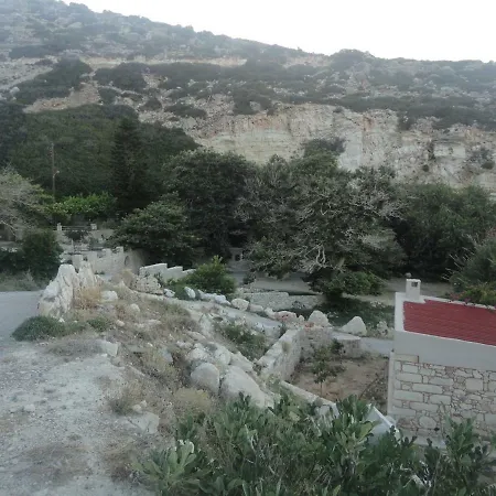 Papadiokampos Maissonete Villa *